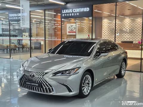 Lexus ES 300h 2025 купить в Москве