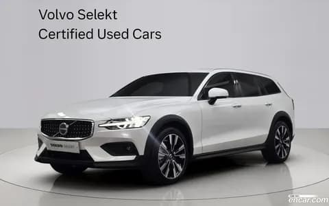 Volvo V60 Cross Country 2025 купить в Москве