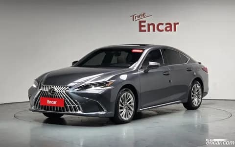 Lexus ES 300h 2025 купить в Москве