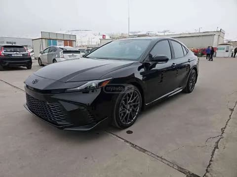Toyota Camry 2025 купить в Москве